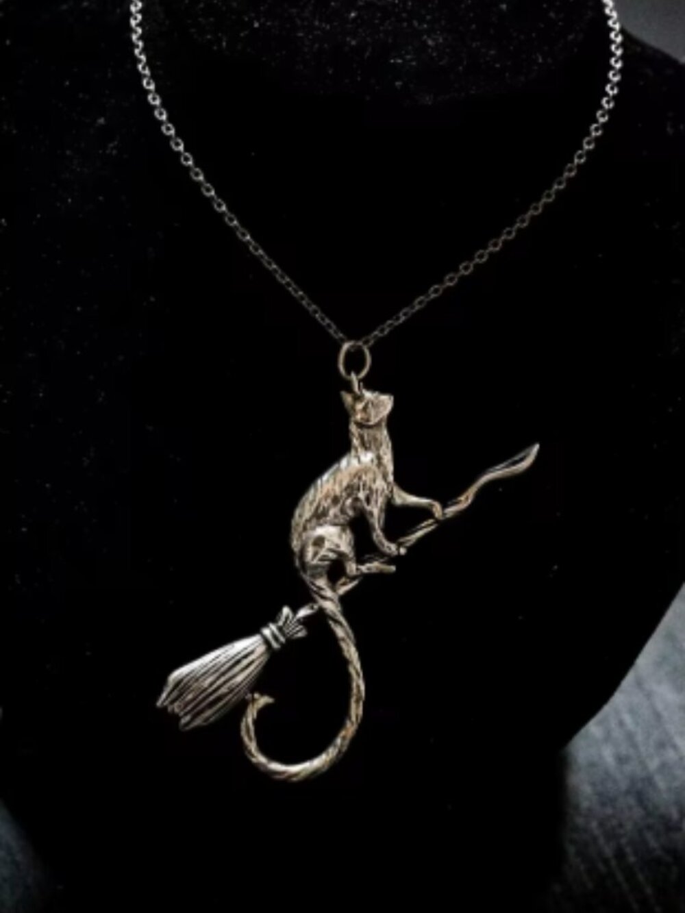 🍏50% OFF/3+...Silver Cat Riding Broomstick Necklace